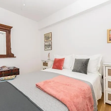 Marie Apartment Makarska