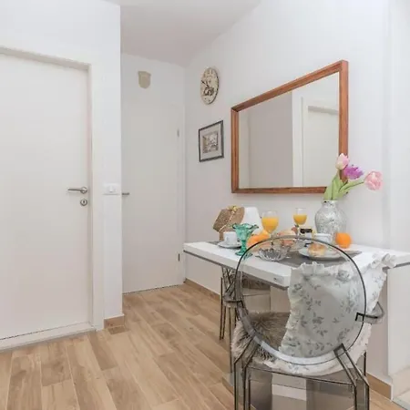 Marie Apartament
