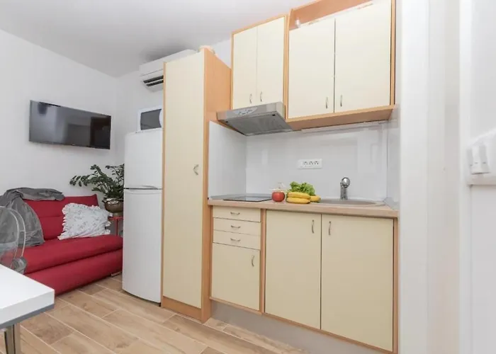 Marie Apartamento Makarska